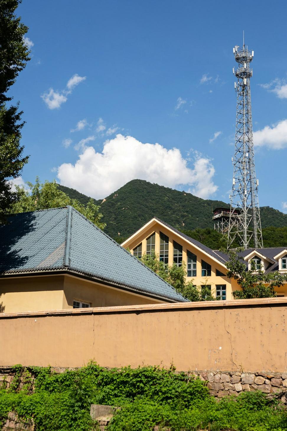 Main lodge construction 1989